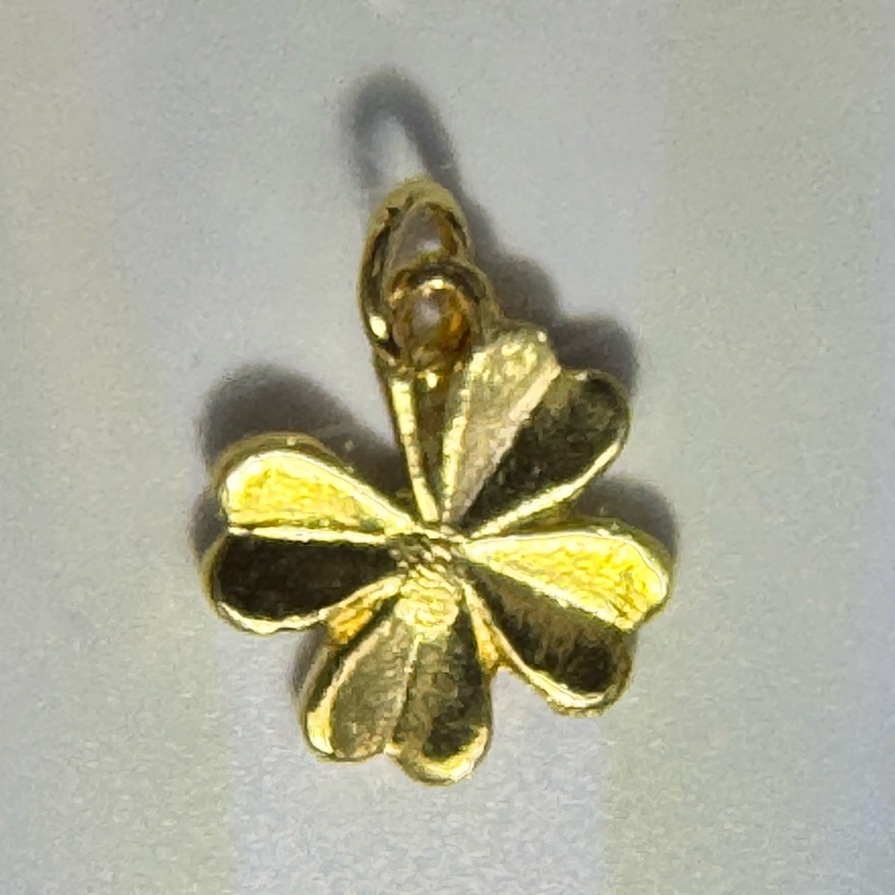 Handmade Chain Bracelet with Vintage Four Leaf Clover Charm - Picture 7 of 9
